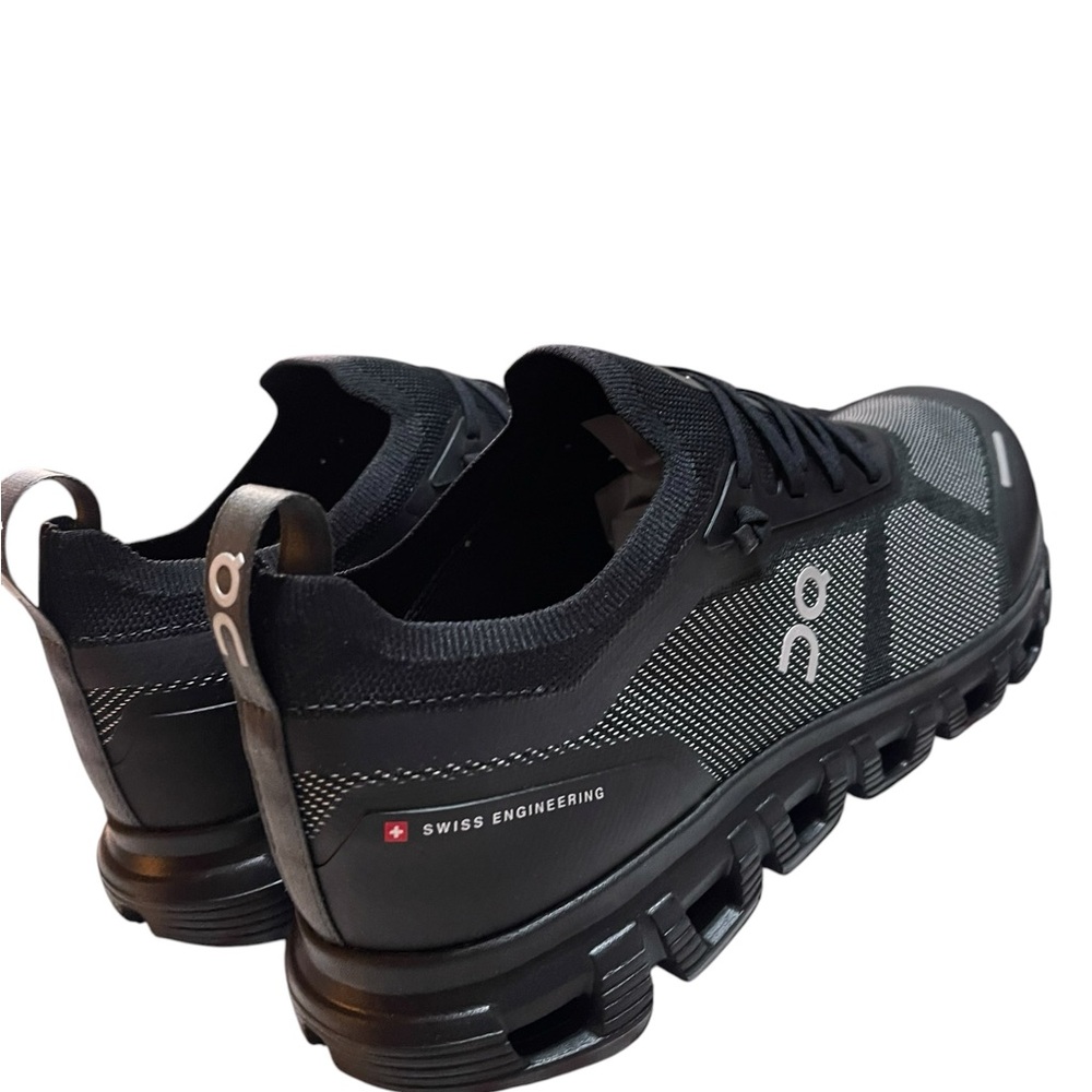 On Cloud 6 Versa, in the Black/Eclipse colorway. Men’s Size 12M - Picture 10 of 13
